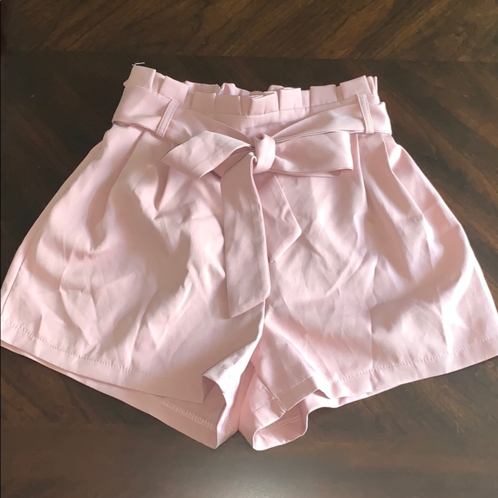 NWOT Paperbag Shorts - size small
